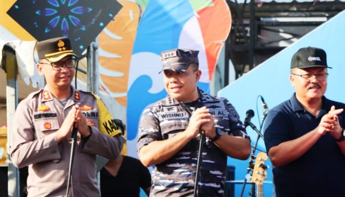 Kapolres Nias Selatan Hadiri Opening Ceremony Kejuaraan Surfing Internasional Nias Pro 2024 WSL Qualifying Series 5000