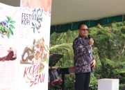 Sekda Hadiri Festival Kopi Pakpak Bharat