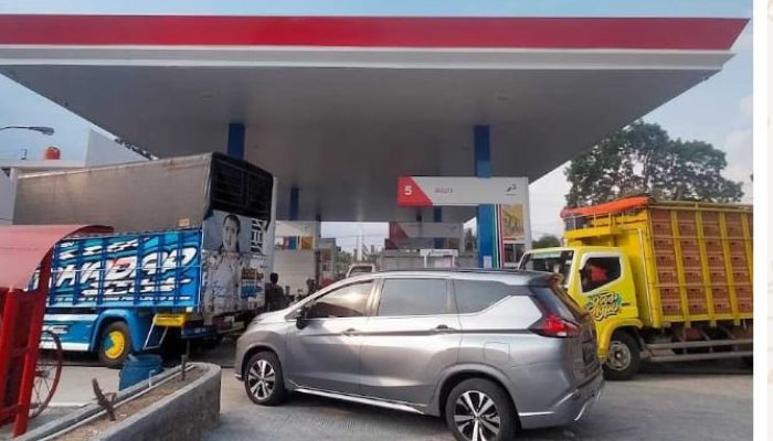 Bagaikan Pasar, SPBU 44.507.15 Cengek-Kota Salatiga Jadi Ladang Pengambilan Bagi Mafia Solar, Diduga Aparat Penegak Hukum Polres Salatiga Tutup Mata