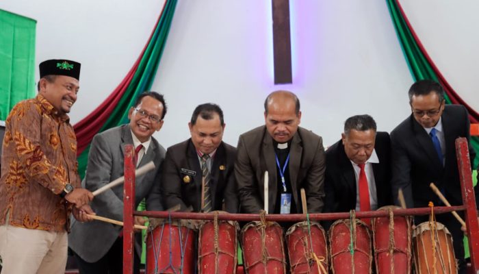 Sekda Pakpak Bharat Hadiri Acara Sinode Sinunu ke XI Gereja Kristen Protestan Pakpak Dairi