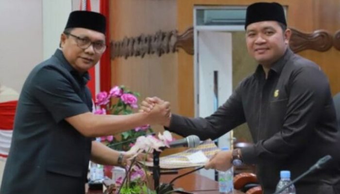 Mewakili Bupati, Sekda Tanjab Barat Sampaikan Nota Pengantar Rancangan Perubahan KUA dan PPAS