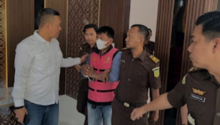 Kejari Lahat Tahan Kades Tanjung Raya Kasus Korupsi Dana Desa