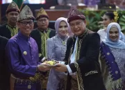 HUT OKU ke 114 Bertabur Prestasi, Elen Setiadi Puji Keberhasilan OKU Dalam Turunkan Angka Kemiskinan