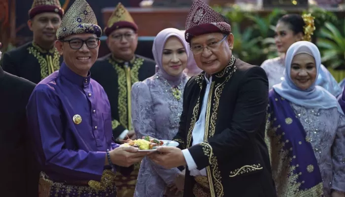 HUT OKU ke 114 Bertabur Prestasi, Elen Setiadi Puji Keberhasilan OKU Dalam Turunkan Angka Kemiskinan