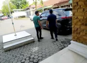 Terburu-Buru Tinggalkan Kantor Ombudsman, Direktur Polmed Pilih ‘Bungkam’