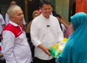 Calon Walikota Medan Prof. Ridha Bersama IMO Indonesia Sumut Salurkan Bantuan Kepada Korban Kebakaran di Kel. Pulo Brayan Kota