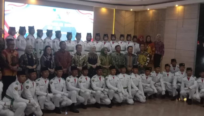 Pj Bupati Lahat Mengelar Acara Ramah Tamah Bersama 45 Anggota Paskibraka di Pendopoan