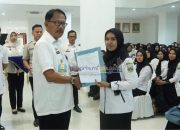 Bupati Agus Istiqlal Serahkan Surat Perjanjian Kerja PPPK