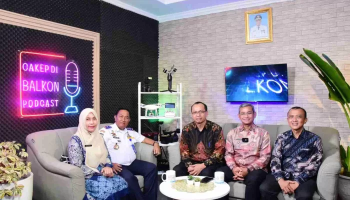 Ruang Komunikasi Terbuka Lebar, Pemkab Deli Serdang Luncurkan Podcast “Cakep di Balkon”