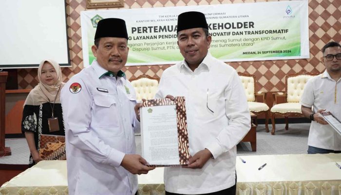 Kanwil Kemenagsu Tandatangani MoU dengan PTN, PTS, Dispursip dan KPID Sumut