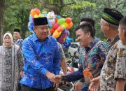 Ditengah-Tengah Kesibukan, H. Cik Ujang Sempatkan Diri Hadiri Undangan Dari Masyarakat