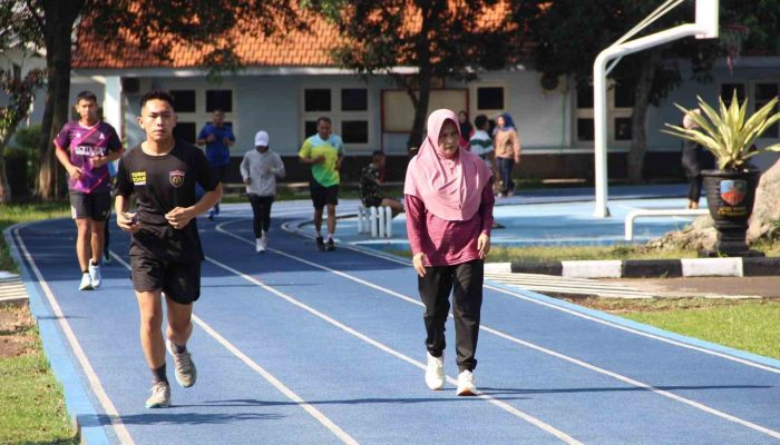 Lapangan Olah Raga Lanud Husein S Menjadi Tempat Favorit Berolahraga di Akhir Pekan