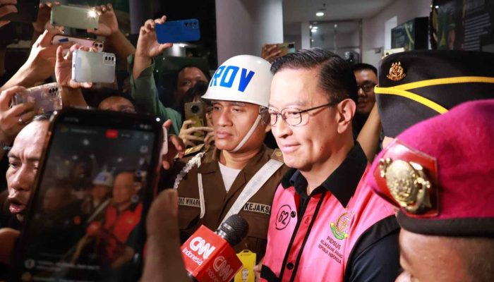 Tom Lembong Ditetapkan Tersangka Kasus Dugaan Korupsi Impor Gula