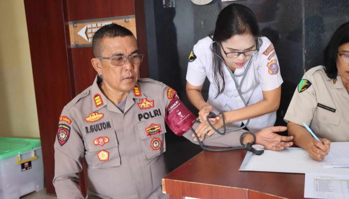 Polres Taput Gelar Donor Darah Hari Jadi Humas Polri ke 73