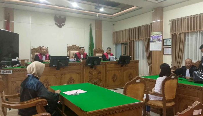 Putusan 7 Bulan Kurungan Penjara Terdakwa Melka Anggraeni Pramono atas Dakwaan Penggelapan dan Penipuan Tidak Adil Bagi Korban