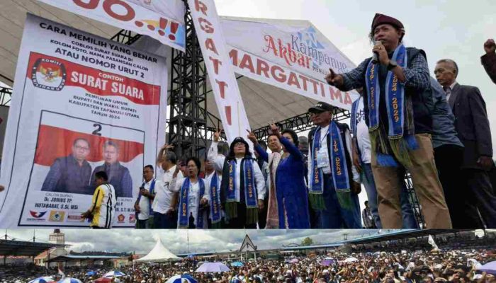 Puluhan Ribu Warga Taput Antusias Hadiri Kampanye Akbar JTP-DENS