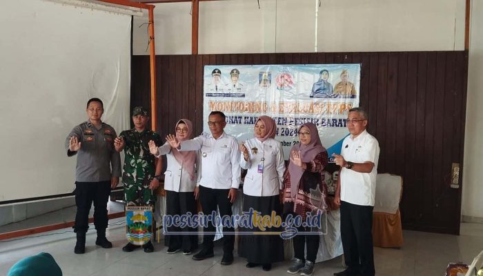 Staf Ahli Henny Yulistiani Buka Kegiatan Monev TPPS Tingkat Kabupaten Tahun 2024