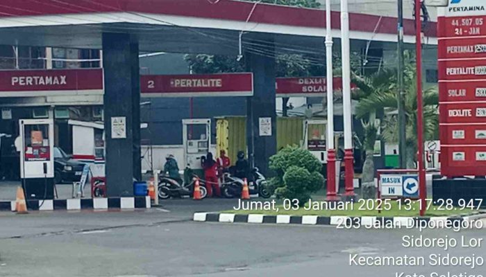 Polres Salatiga Hingga Saat Ini Belum Ada Tindakan Terkait Adanya Aktivitas Mafia Ngasu Solar di SPBU 44.507.05 Salatiga Dengan Cara Ritel
