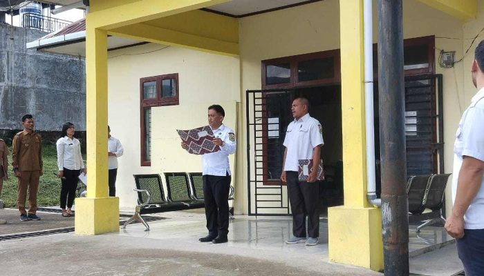 Kadis PMDPPA dan KB Pakpak Bharat Pimpin Upacara Peringatan Hari Desa Nasional