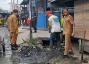 Plh Camat Sei Tualang Raso beserta Jajaran dan OPD Gelar Gotong Royong Massal di Kelurahan Keramat Kubah