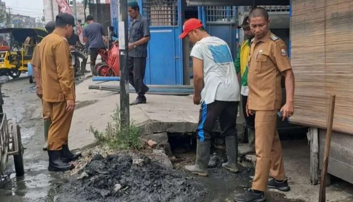 Plh Camat Sei Tualang Raso beserta Jajaran dan OPD Gelar Gotong Royong Massal di Kelurahan Keramat Kubah