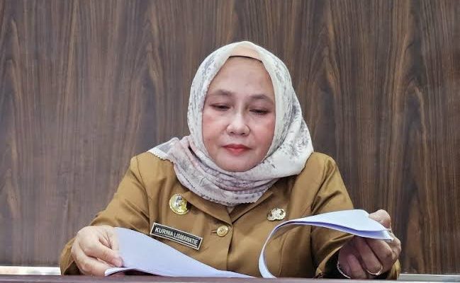Kadis PUTR Batubara Berikan Mandat ke Honorer Untuk Jawab Konfirmasi Wartawan, Diduga Anak Main