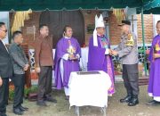 Kapolres Pakpak Bharat Hadiri Pemberkatan Gereja Stasi St. Petrus dan Paulus Resdes Raden Serta Penerimaan Sakramen Krisma SE Paroki Santa Lusia Batak