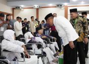 359 Calon Jemaah Haji Kloter 10 Diberangkatkan ke Tanah Suci