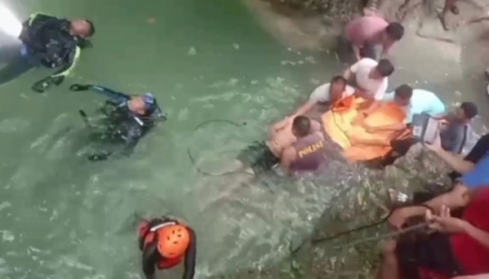 Tim Rescuer Basarnas Nias Temukan 2 Korban Tenggelam di Sungai Namo Sifelendrua