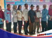 Disdukcapil OKU Jemput Bola Program PACAK AKU di Kantor Camat Baturaja Timur