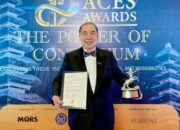 CEO BINA NUSANTARA, Ir. Bernard Gunawan, Raih Outstanding Leaders ACES Awards 2025