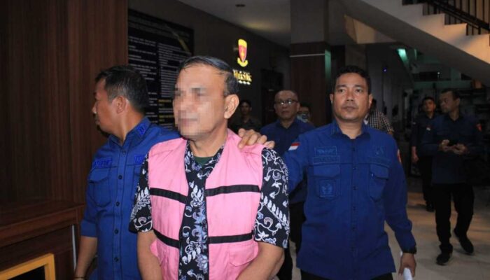 Diduga Korupsi Proyek Penggadaan Smartboard, Kejati Sumut Tahan Kadisdik Tebing Tinggi