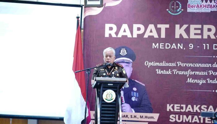 Berikan Apresiasi Kepada Satuan Kerja Berprestasi, Ini Pesan Kajati Sumut