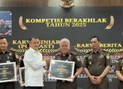 Kejatisu Raih Penghargaan Atas Partisipasi Aktif dalam Kompetisi Satuan Kerja “Ber-AKHLAK” Tahun 2025 Dari Jaksa Agung