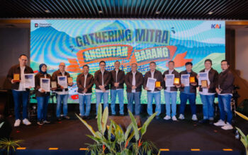 KAI Daop 1 Jakarta Berikan Penghargaan kepada Mitra Angkutan Barang sebagai Apresiasi atas Dukungan Layanan Logistik Nasional