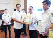 Percepat Pembangunan, Walikota Medan Serahkan SPPT PBB dan Buku DHKP 2026 Lebih Awal