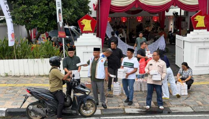 Gerindra Sumut Bagikan 1000 Takjil-Nasi Kotak Setiap Hari Selama Ramadan