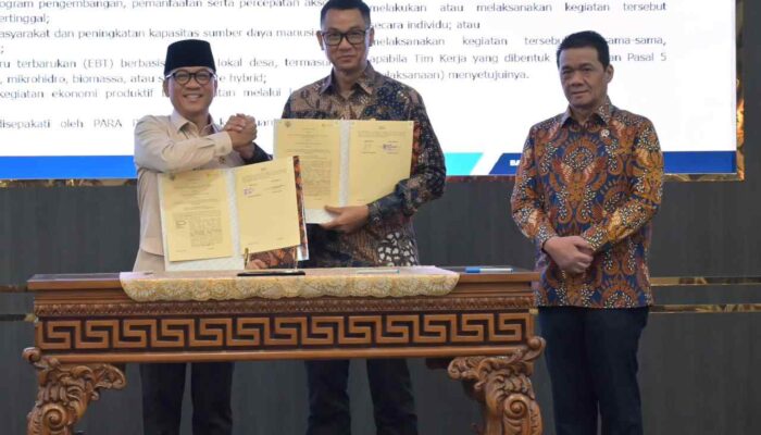 PLN dan Kemendes PDT Teken MoU, Perkuat Pemanfaatan Listrik untuk Dongkrak Kemandirian Desa
