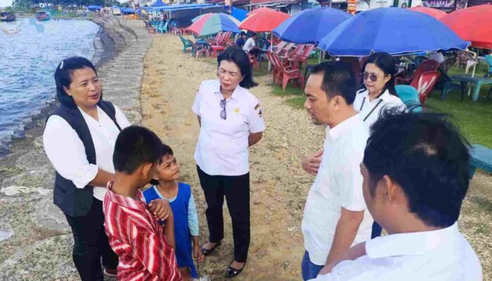 Temukan Anak Jualan Kerupuk di Taman Kota, Dinsos Gunungsitoli Langsung Turun Tangan