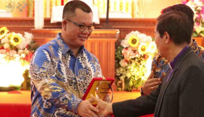 Pemerintah Kota Gunungsitoli Hadiri Puncak Perayaan HUT ke-80 Gereja AMIN Jemaat Helefanikha