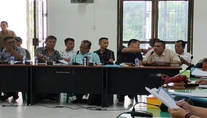 Ketua DPRD Nias Minta SKPD Jawab Tuntutan “Rakyat Nias Bersuara” Secara Tertulis