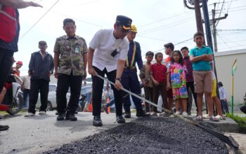 Rico Waas Eksekusi Jalan Rusak di Marelan, Dua Titik Langsung di Beton Bulan Ini