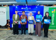 “Biji-biji Initiative” dan “Mereka” Perkuat Literasi AI Sekolah Microsoft Toolkit