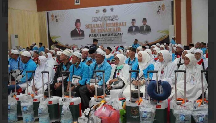 360 Jemaah Kloter 10 Pulang dari Tanah Suci, Kakanwil Kemenhaj Sumut Tegaskan Haji Mabrur Bukan Sekadar Gelar