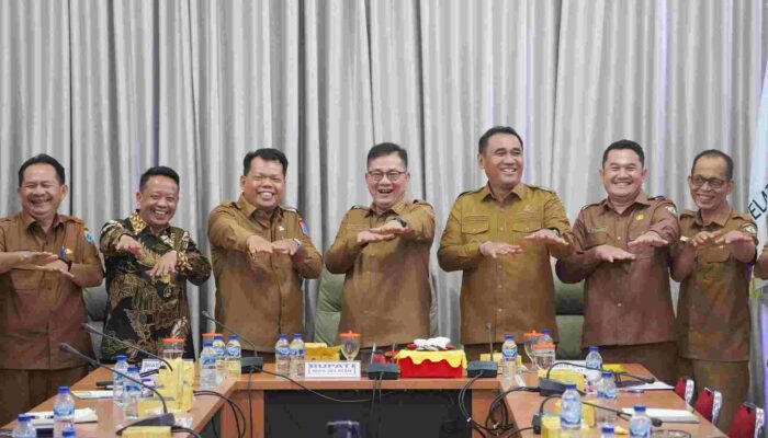 Meningkatkan PAD Dinas Pariwisata dan Dinas Perikanan, Pemkab Nias Selatan Bersama Pemkab Mentawai Laksanakan Gelar Rakor Stategis