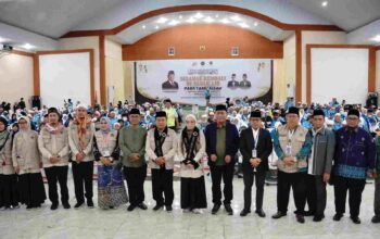 Kepulangan Jemaah Haji Asal Deli Serdang Disambut Haru di Asrama Haji Medan