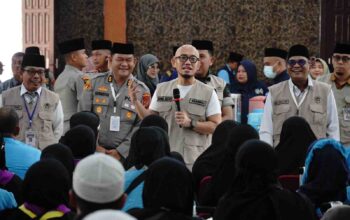 Wamen Haji Sambut Langsung Pemulangan Kloter 16 Debarkasi Medan