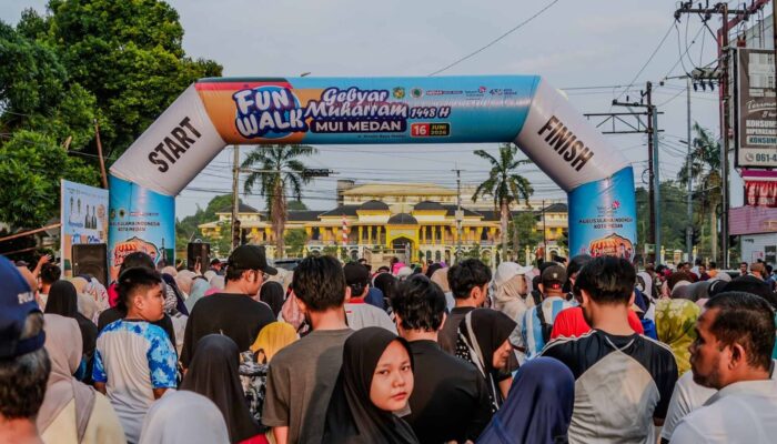 Semarakkan Pekan KHAS 2026 Walikota Lepas Peserta Fun Walk MUI Medan  Medan,