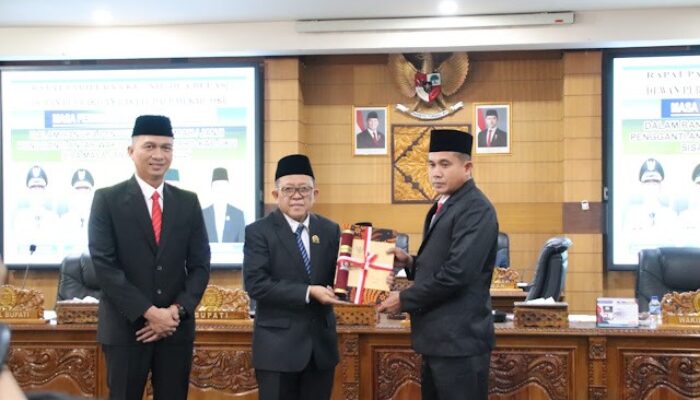 Dadang Wijaya Resmi Dilantik Sebagai Anggota DPRD Kabupaten OKU Dalam Sidang Paripurna Ke-XII