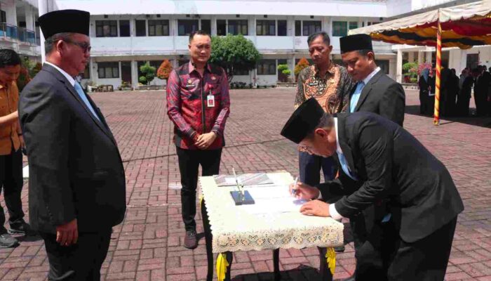 Lantik 176 Pejabat Eselon II-Kepala Puskesmas, Walikota Gunungsitoli: Jabatan Adalah Amanah